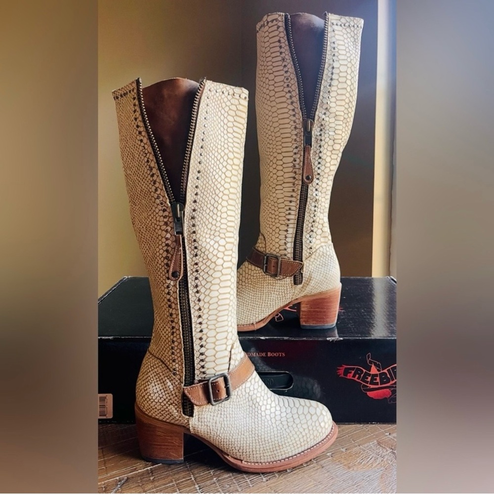 Freebird by Steven Carson Snakeskin Boots Cream Brown Size 9 Tall Western Boho